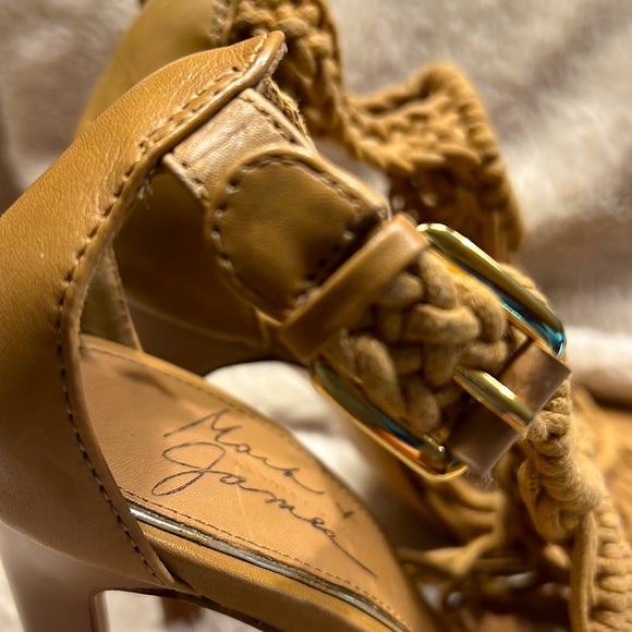 BADGLEY MISCHKA Macrame Designed Heels - Picture 10 of 10